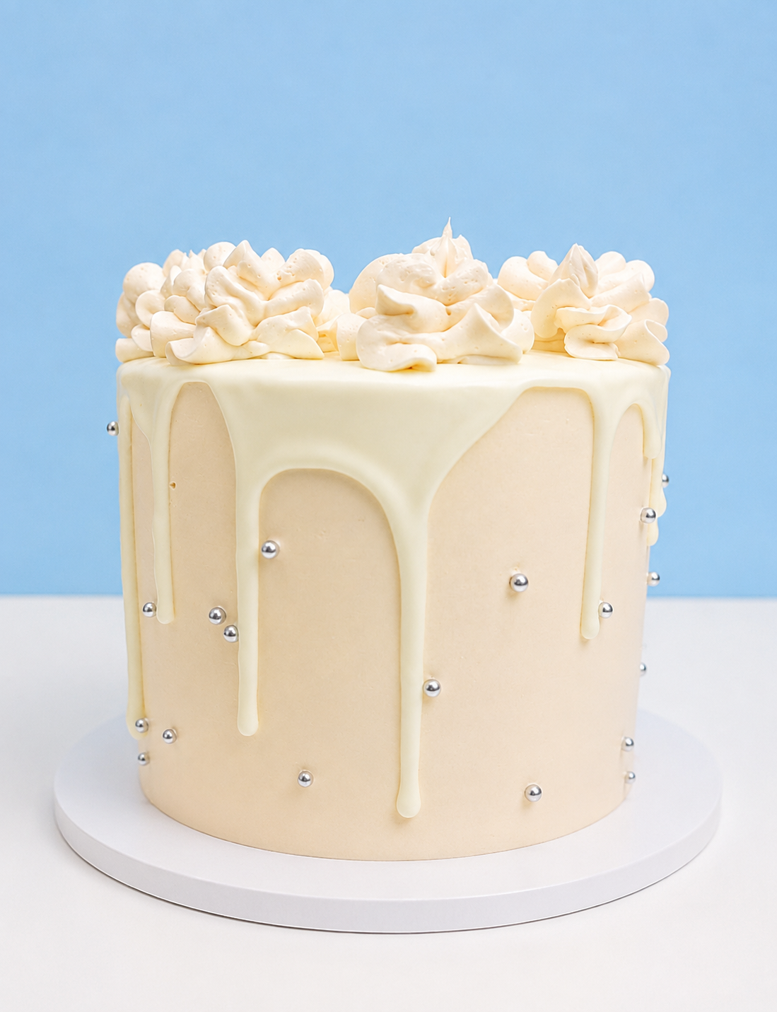 White drip cake